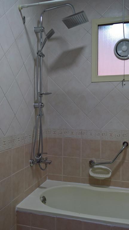 Al Salam Inn Hotel Suites Дубай Екстериор снимка