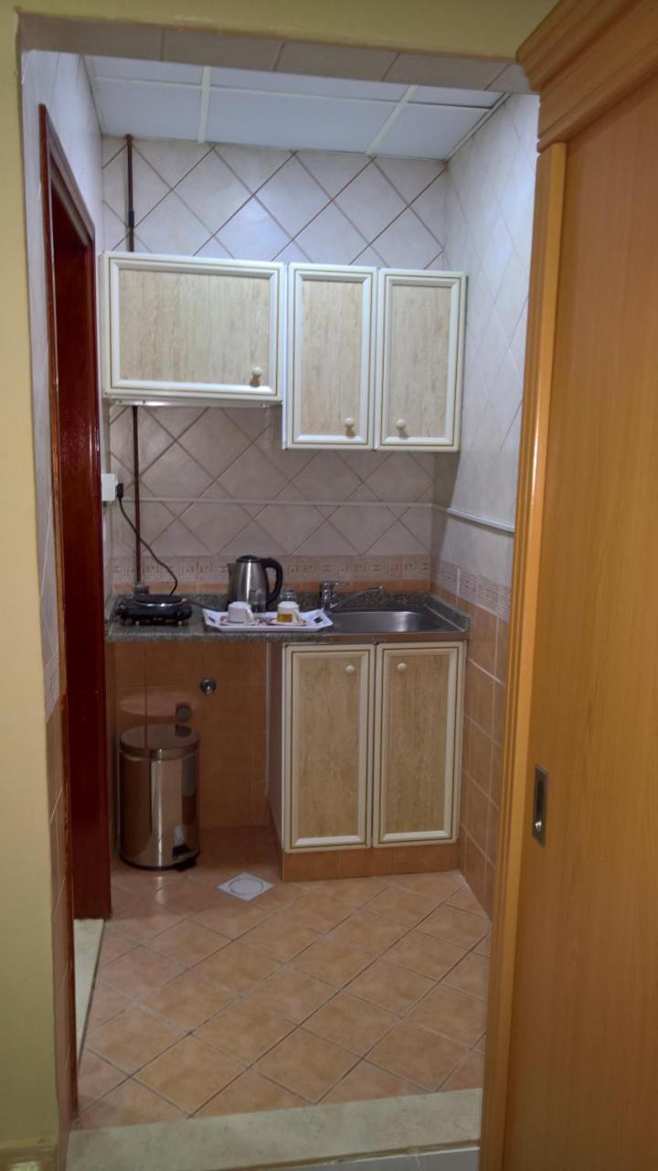 Al Salam Inn Hotel Suites Дубай Екстериор снимка