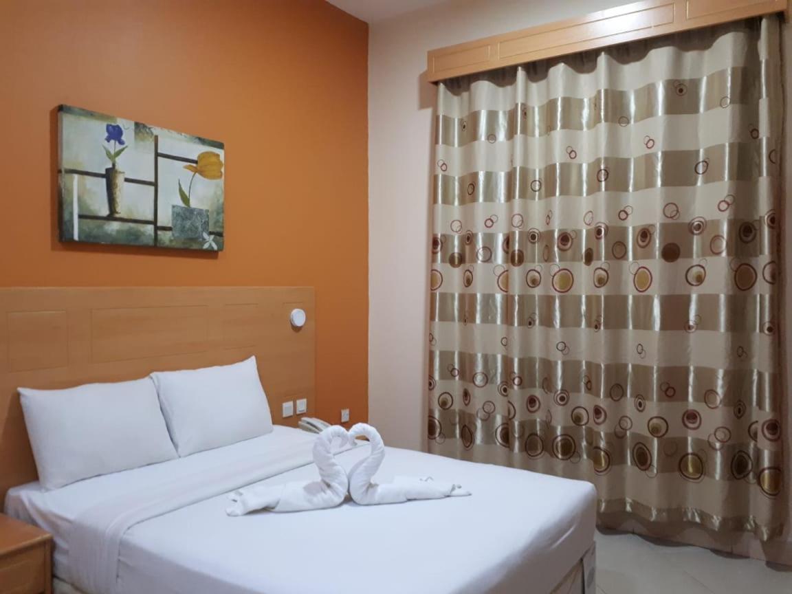 Al Salam Inn Hotel Suites Дубай Екстериор снимка