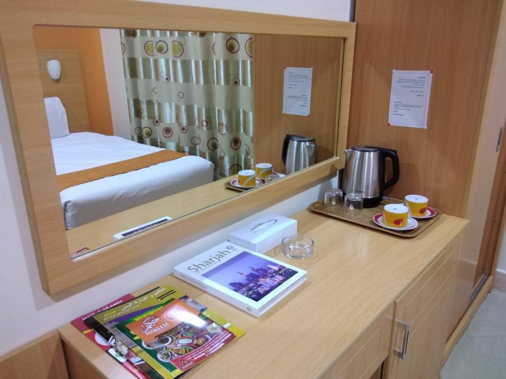 Al Salam Inn Hotel Suites Дубай Екстериор снимка